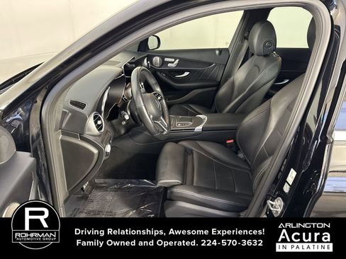 Used 2021 Mercedes-Benz GLC 300 4MATIC image 4