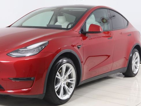 Used 2021 Tesla Model Y Long Range AWD/4WD image 50