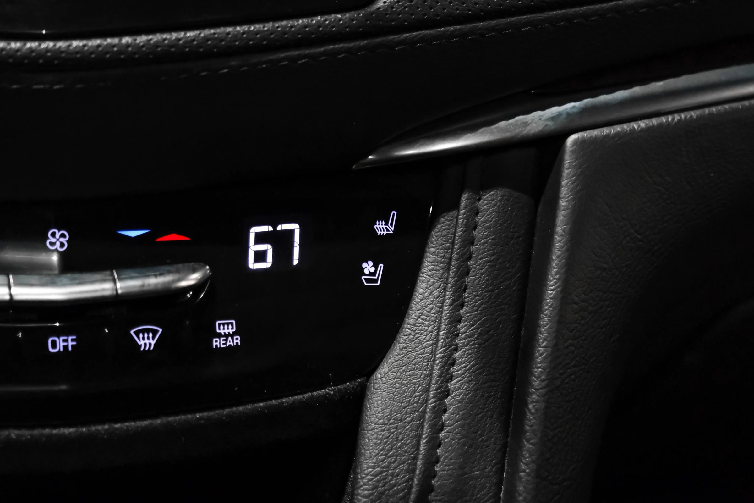 Used 2019 Cadillac XT5 Premium Luxury FWD image 29