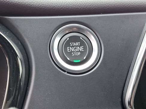 Used 2019 Chevrolet Blazer RS FWD image 23