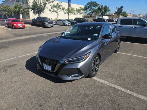 Used 2023 Nissan Sentra SR w/ SR Premium Package FWD image 1