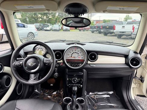 Used 2013 MINI Cooper Clubman FWD image 18