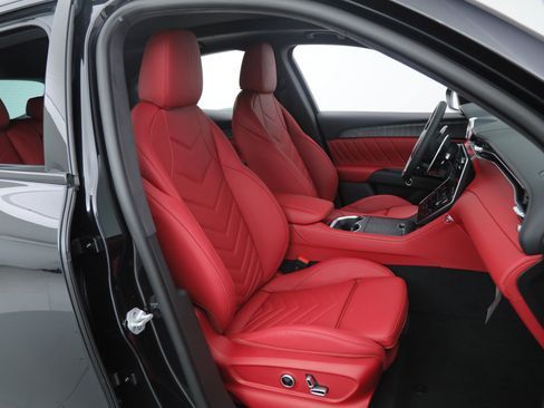 Used 2026 Maserati Grecale Modena image 13