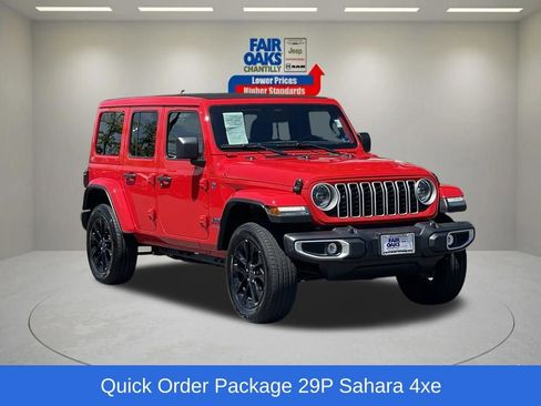 Certified 2025 Jeep Wrangler Unlimited Sahara w/ Safety Group AWD/4WD image 3