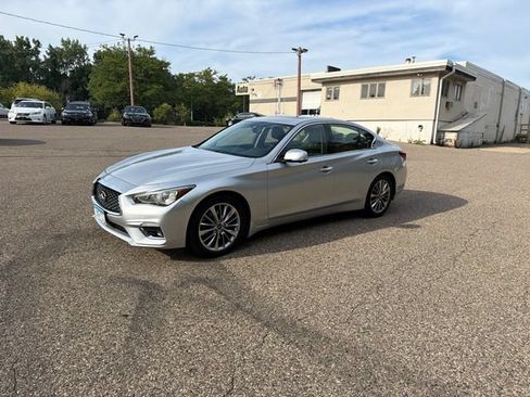 Used 2018 INFINITI Q50 Luxe w/ Sensory Package (Luxe) AWD/4WD image 4