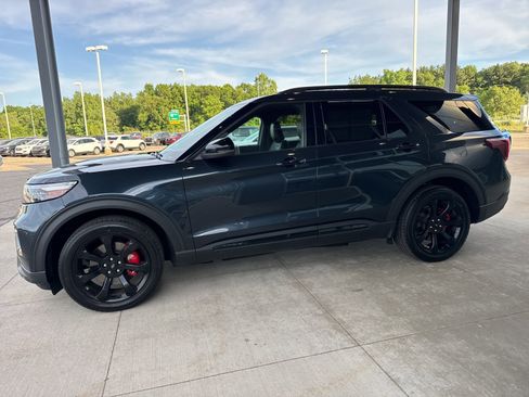 Certified 2024 Ford Explorer ST w/ Equipment Group 401A AWD/4WD image 4