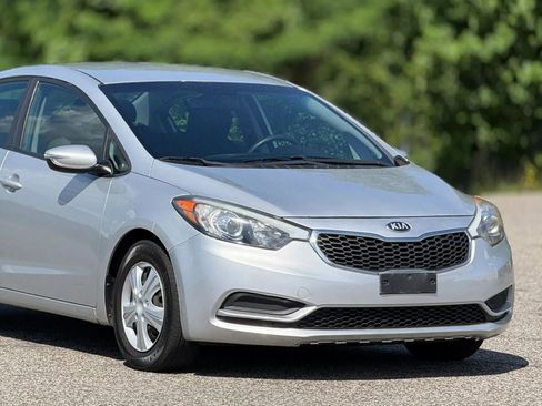 Used 2015 Kia Forte LX w/ Popular Package FWD image 15
