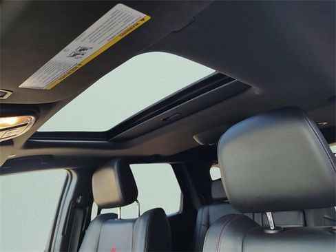 Used 2024 Dodge Durango GT image 30