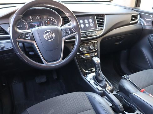 Used 2020 Buick Encore Preferred FWD image 4