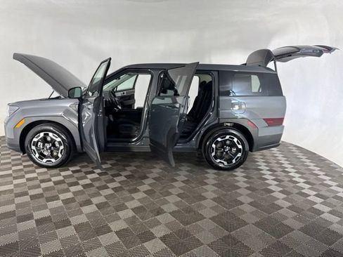 Used 2025 Hyundai Santa Fe SE AWD/4WD image 9