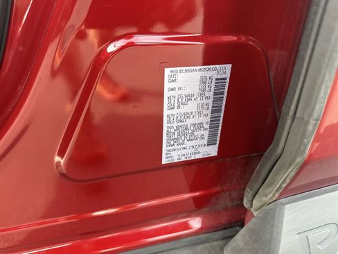 Certified 2024 Nissan Pathfinder SL image 39