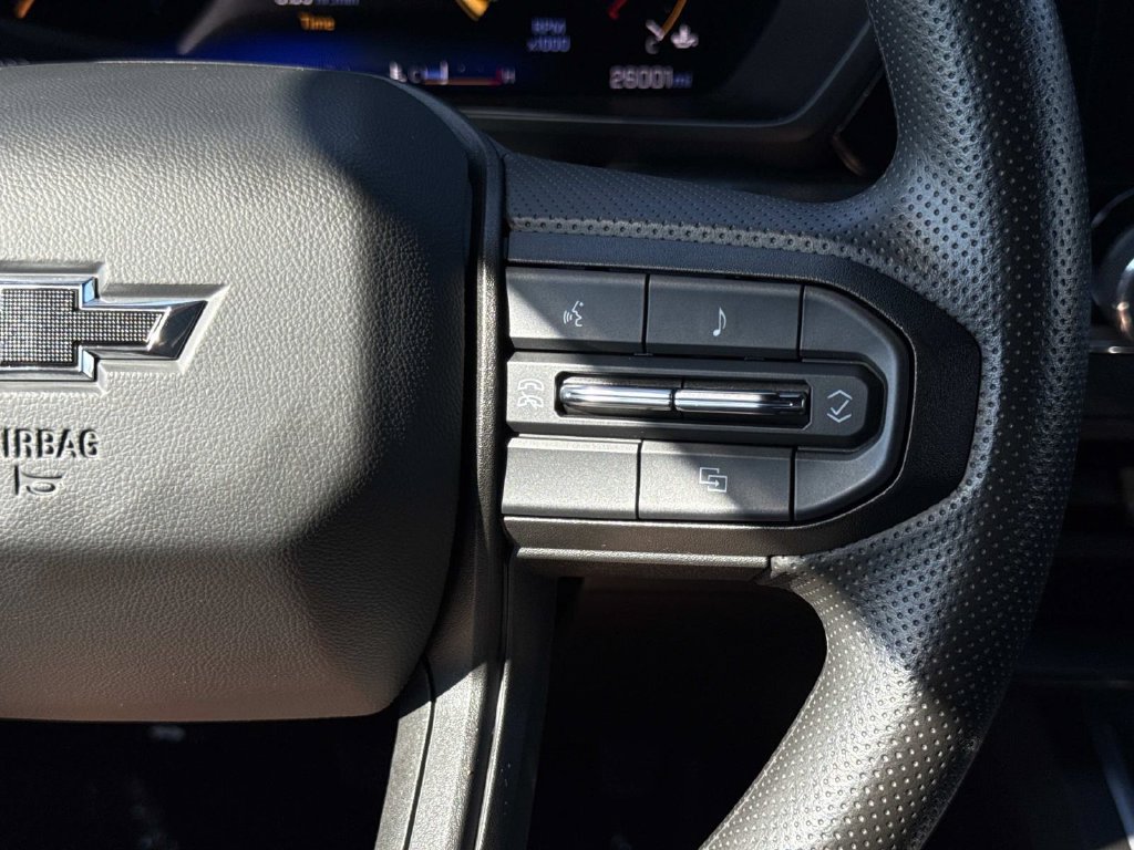 Used 2024 Chevrolet Colorado Trail Boss w/ Advanced Trailering Package AWD/4WD image 9