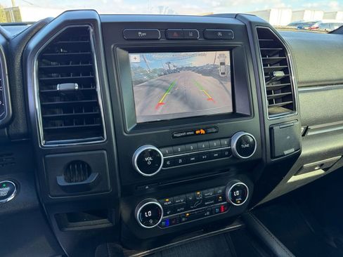 Used 2018 Ford Expedition Limited w/ Equipment Group 301A image 34