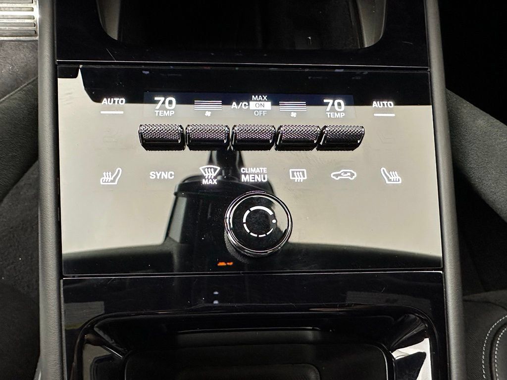 Certified 2024 Porsche Cayenne Turbo GT AWD/4WD image 34