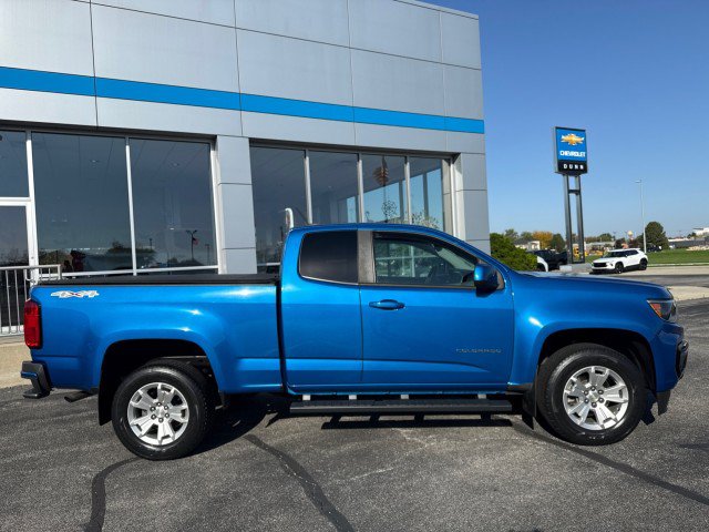 Used 2021 Chevrolet Colorado LT AWD/4WD image 2