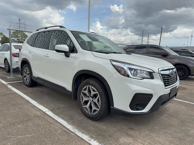 Used 2020 Subaru Forester Premium AWD/4WD image 3