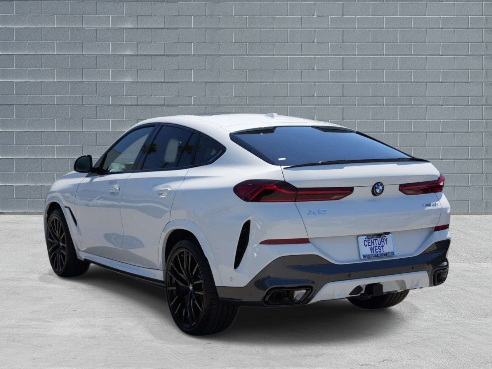 Used 2027 BMW X6 xDrive40i w/ Premium Package AWD/4WD image 3