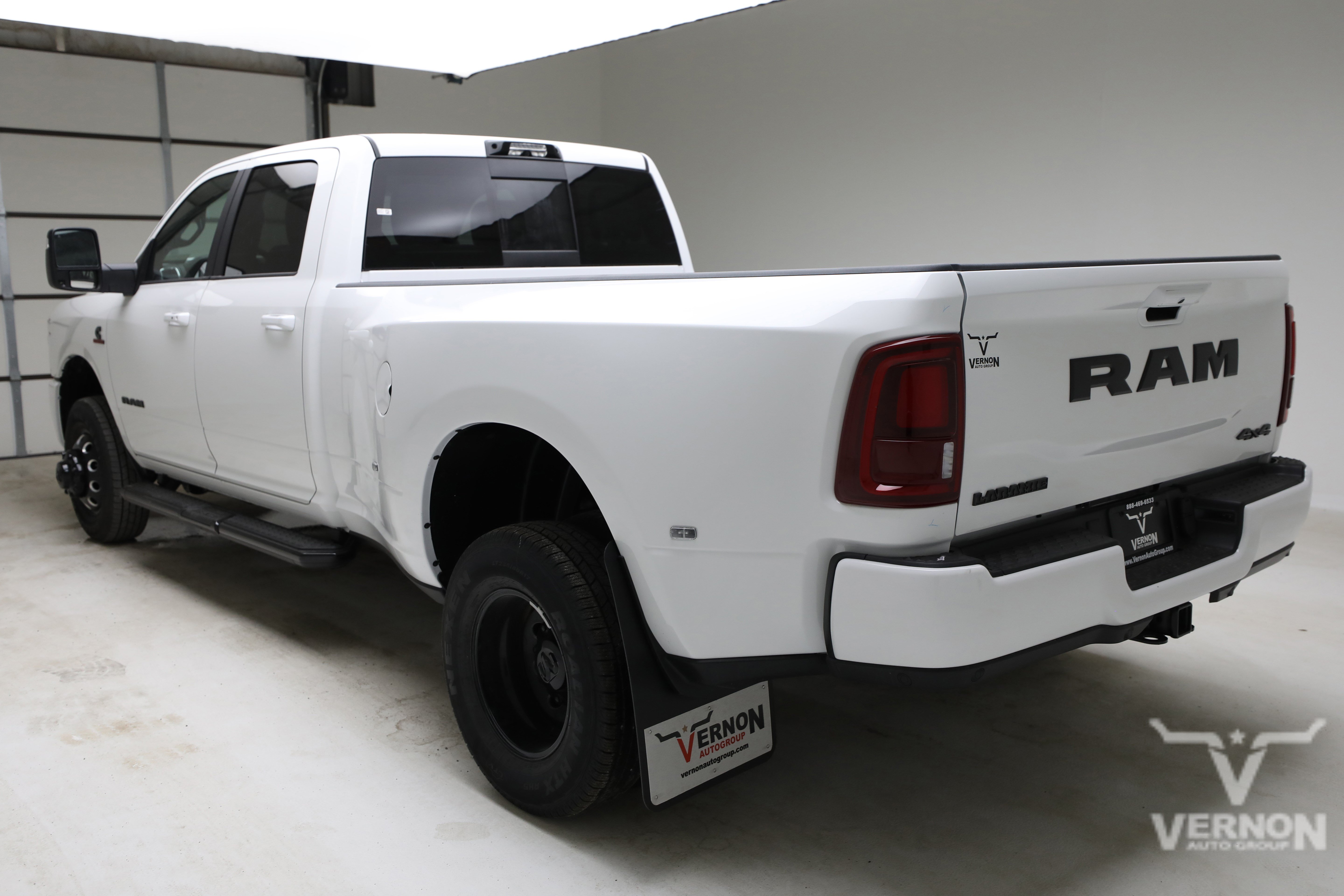 New 2026 RAM 3500 Laramie AWD/4WD image 3