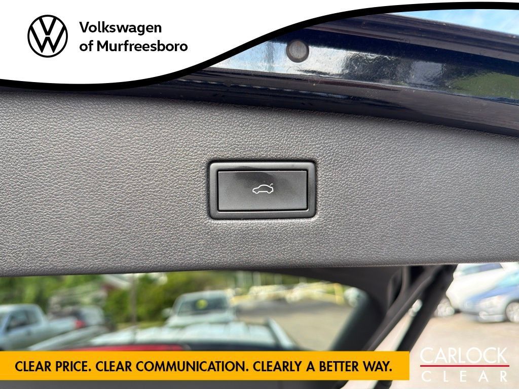 Certified 2023 Volkswagen Tiguan SE FWD image 29