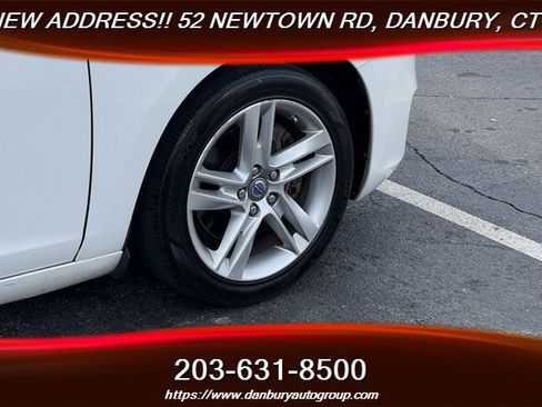 Used 2015 Volvo V60 T5 Premier AWD/4WD image 9