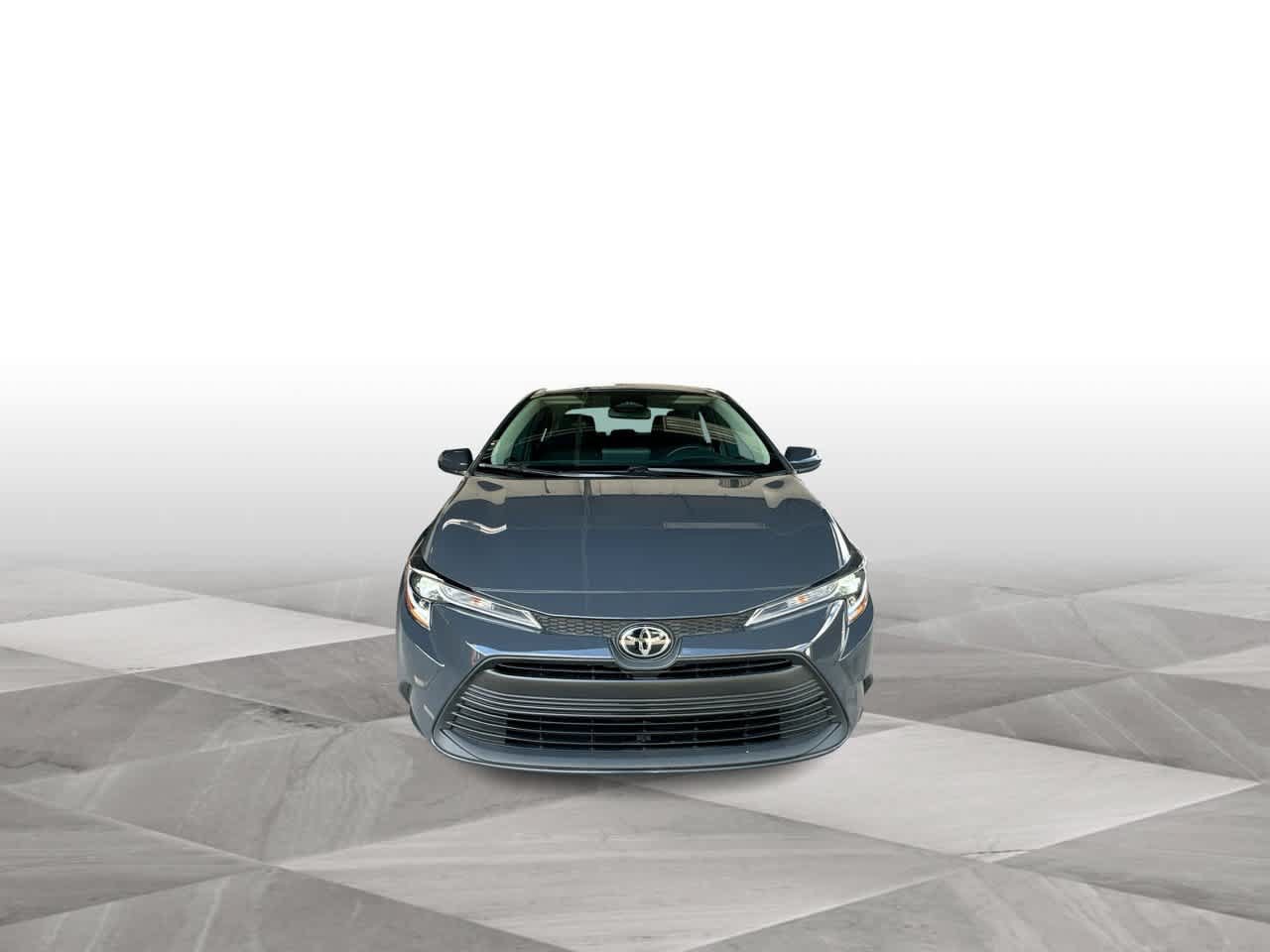 Used 2026 Toyota Corolla LE FWD image 3