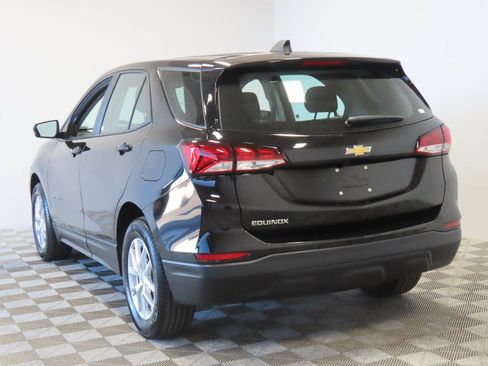Used 2024 Chevrolet Equinox LS FWD image 3