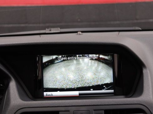 Used 2013 Mercedes-Benz E 350 4MATIC Coupe image 64