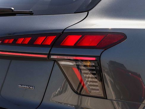 New 2026 Audi Q3 quattro 2.0T AWD/4WD image 10