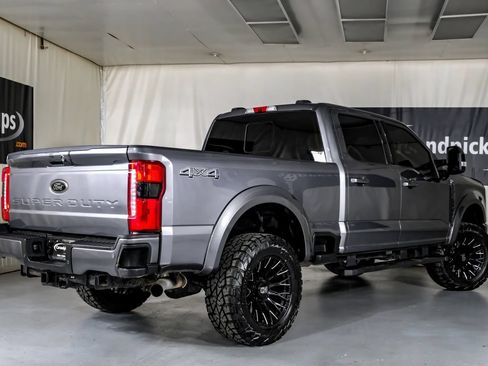 Used 2024 Ford F250 XLT w/ Black Appearance Package AWD/4WD image 9