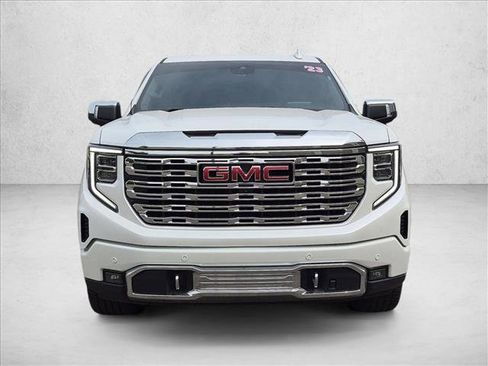 Used 2023 GMC Sierra 1500 Denali w/ Denali Reserve Package AWD/4WD image 2