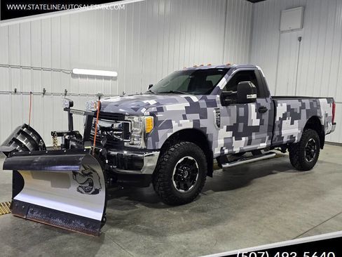 Used 2017 Ford F250 XL w/ STX Appearance Package image 1