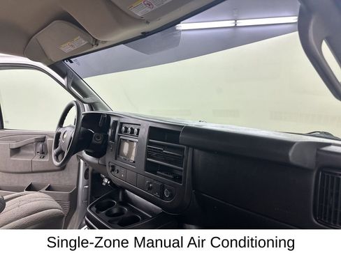 Used 2017 Chevrolet Express 2500 image 21