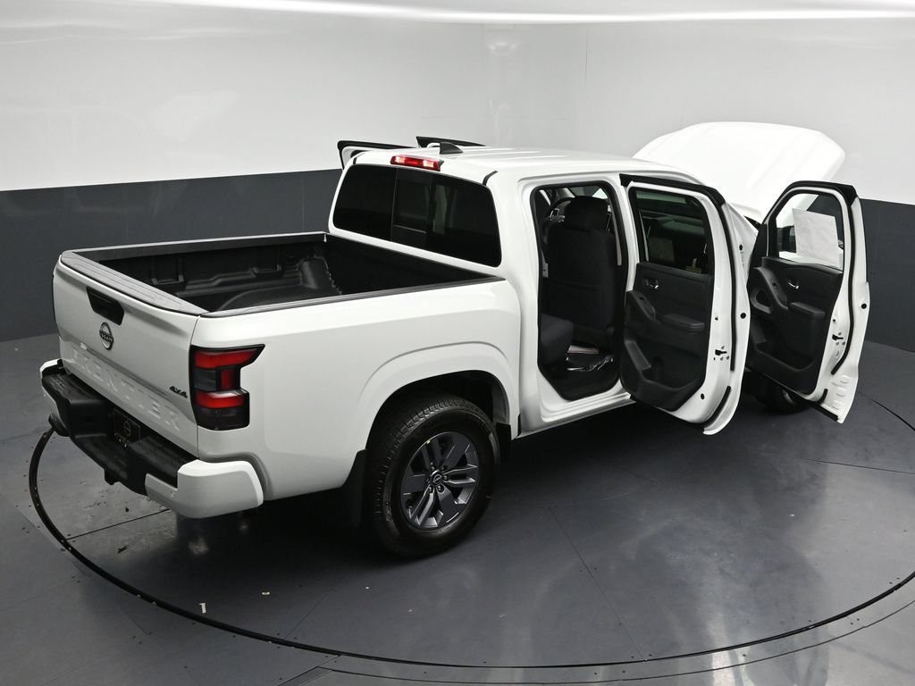 New 2026 Nissan Frontier SV w/ Tow Package AWD/4WD image 32