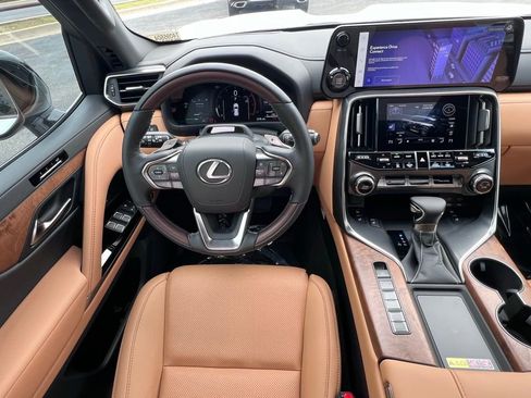 New 2026 Lexus LX 600 4WD w/ Luxury Package image 8