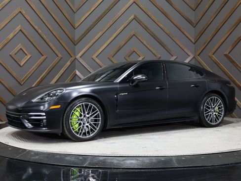 Used 2021 Porsche Panamera Turbo S w/ Assistance Package image 14