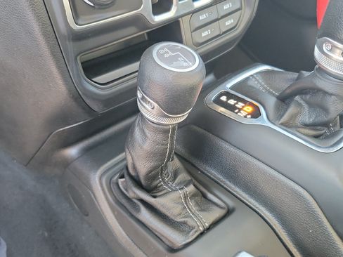Used 2024 Jeep Wrangler Unlimited Sport AWD/4WD image 27
