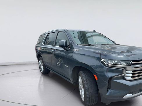 Used 2021 Chevrolet Tahoe High Country w/ Premium Package AWD/4WD image 2