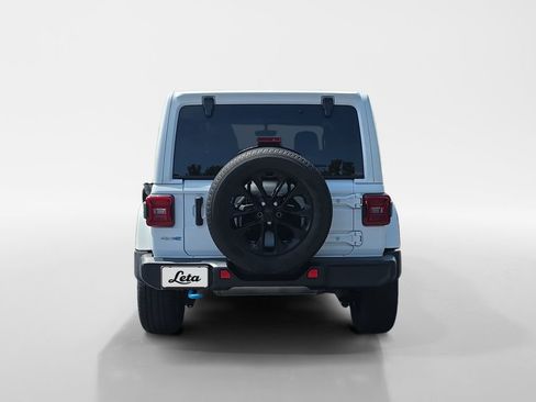 Used 2023 Jeep Wrangler Unlimited Sahara w/ Cold Weather Group AWD/4WD image 5