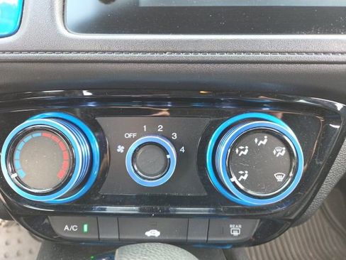Used 2019 Honda HR-V Sport image 11