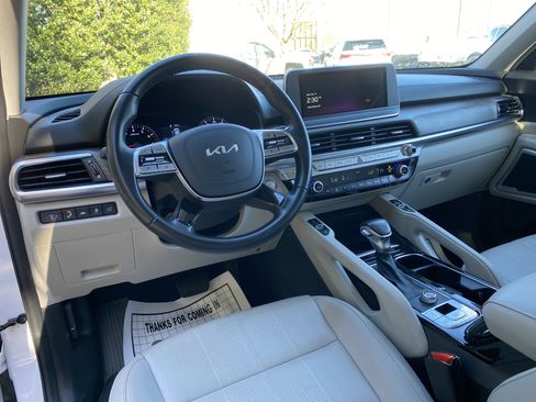 Used 2022 Kia Telluride EX image 33