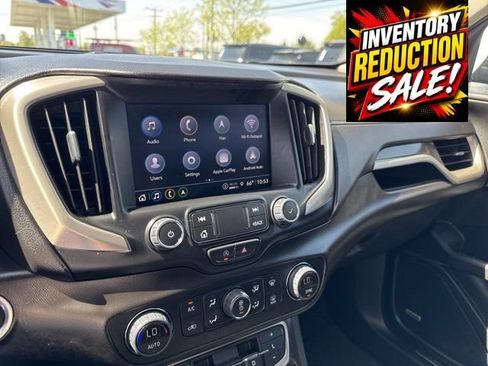 Used 2023 GMC Terrain Denali w/ Denali Premium Package AWD/4WD image 14