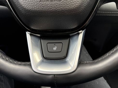 Used 2025 Honda Pilot Elite image 29