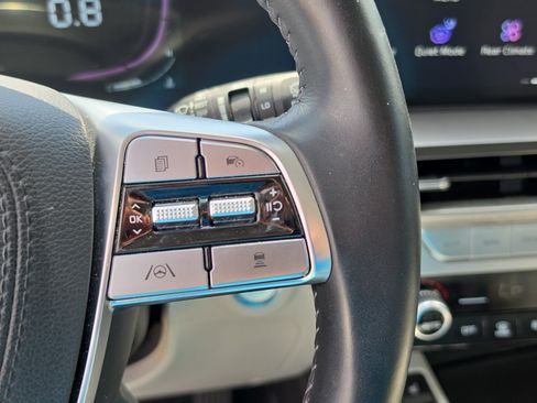 Certified 2024 Kia Telluride S FWD image 31