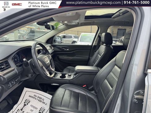 Used 2023 GMC Acadia Denali w/ Denali Technology Package image 17