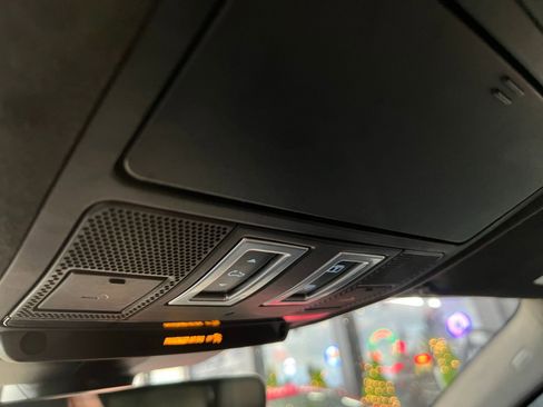 Used 2020 Jaguar F-PACE Premium image 29