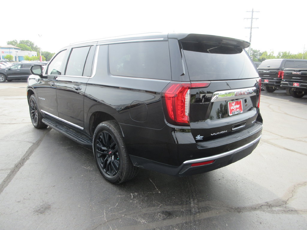 Certified 2023 GMC Yukon XL SLT AWD/4WD image 9