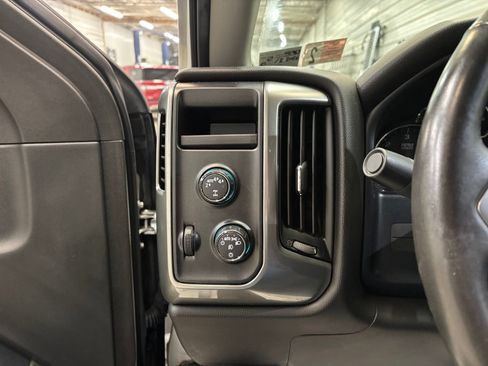 Used 2018 Chevrolet Silverado 1500 LT w/ All Star Edition image 15