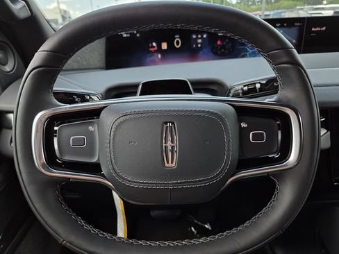 New 2027 Lincoln Navigator Reserve RWD image 21