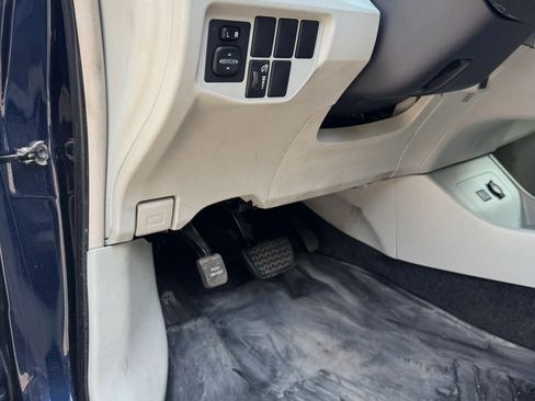 Used 2015 Toyota Prius Two FWD image 13