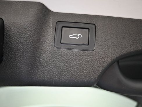 Used 2018 Hyundai Santa Fe Sport image 21